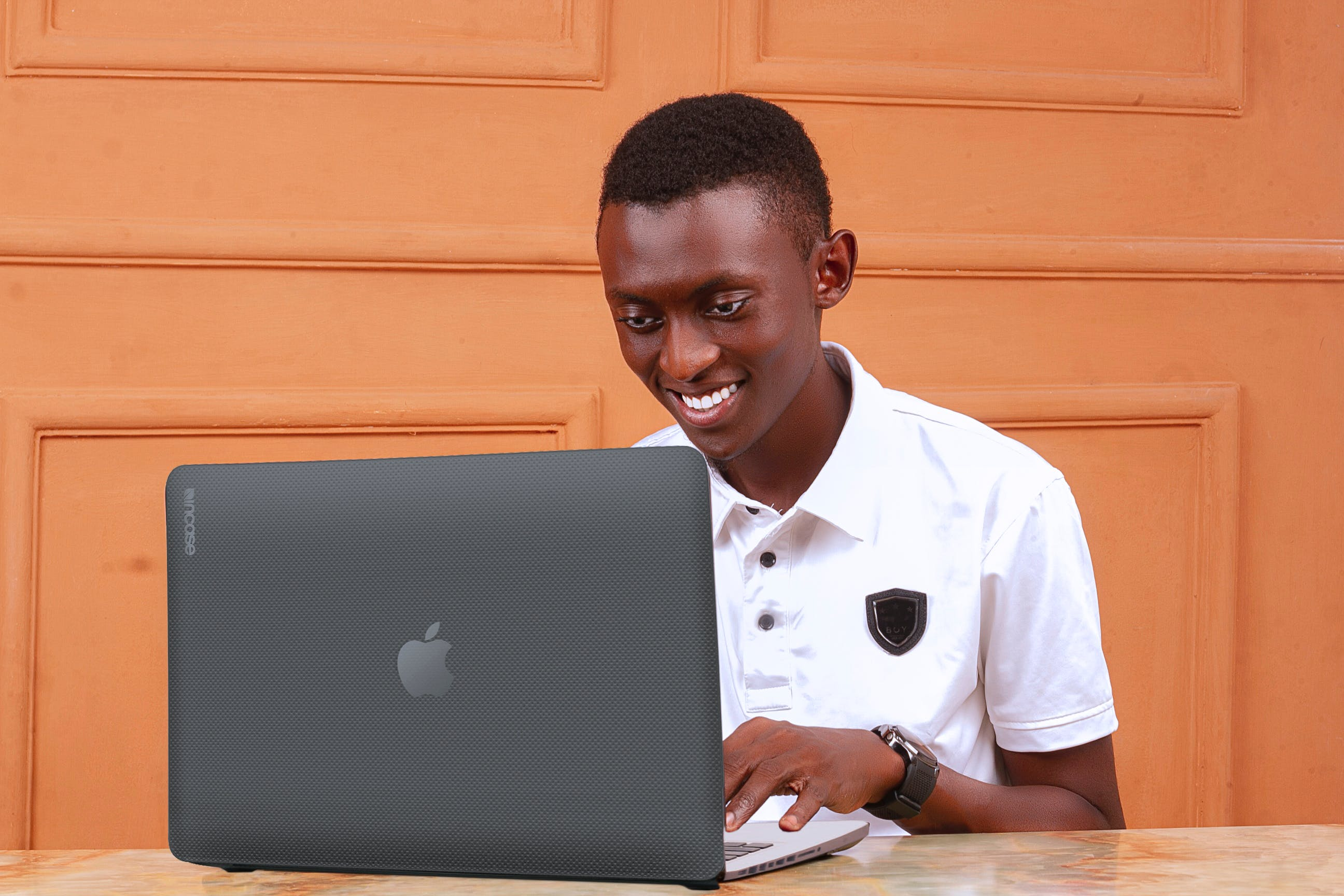 A person working on his laptop